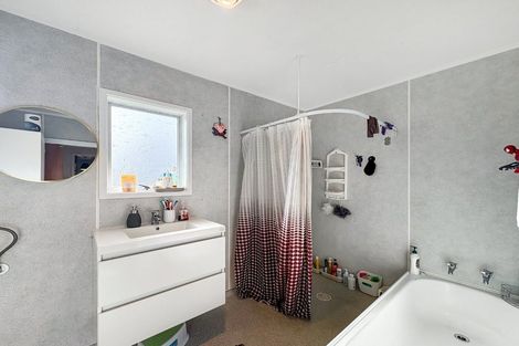 Photo of property in 4 Maple Place, Aramoho, Whanganui, 4500