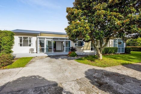 Photo of property in 143 Mangorei Road, Merrilands, New Plymouth, 4312