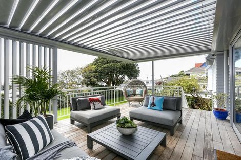 Photo of property in 39 Fillis Street, New Plymouth, 4310
