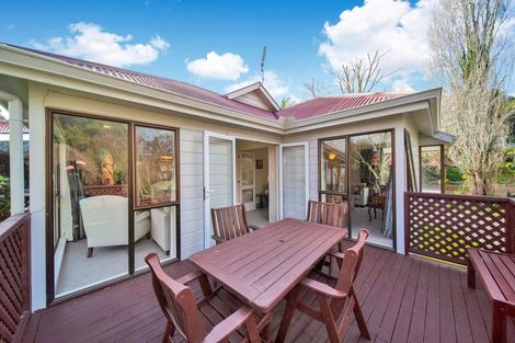 Photo of property in 6a Spencer Place, Merrilands, New Plymouth, 4312