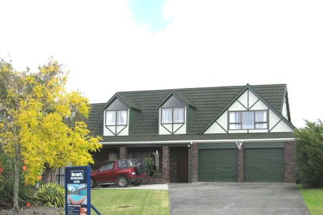 Photo of property in 5 Tatyana Place, Massey, Auckland, 0614