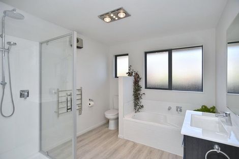 Photo of property in 411a Bower Avenue, Parklands, Christchurch, 8083