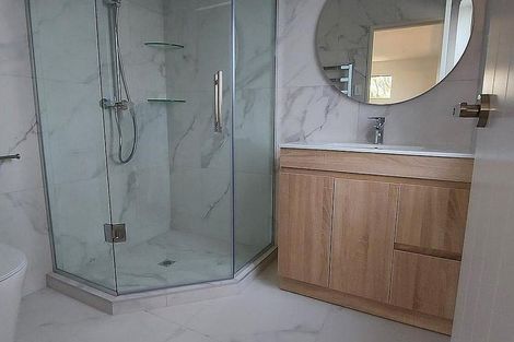 Photo of property in 29d Mackenzie Street, Te Atatu South, Auckland, 0610