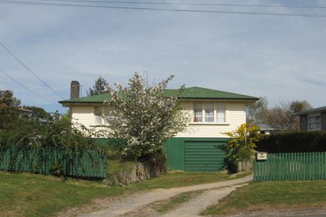 Photo of property in 2 Lasenby Street, Fordlands, Rotorua, 3015