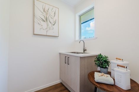 Photo of property in 4 Mcvie Road, Huntly, 3700