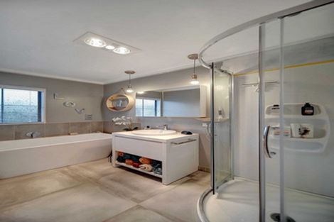 Photo of property in 30 Lorelei Place, Opaheke, Papakura, 2113