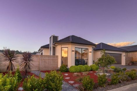 Photo of property in 102 Tapu Road, Huapai, Kumeu, 0810