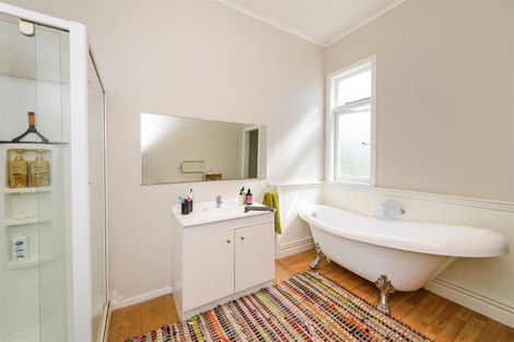 Photo of property in 14 Hunia Street, Marton, 4710