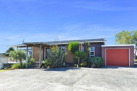 Photo of property in 15 Mountain Road, Morningside, Whangarei, 0110