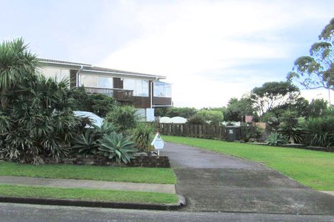 Photo of property in 3/1 Gulf Crest, Bucklands Beach, Auckland, 2012