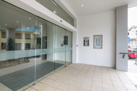 Photo of property in Stadium Garden Flats, 319/107 Thorndon Quay, Pipitea, Wellington, 6011