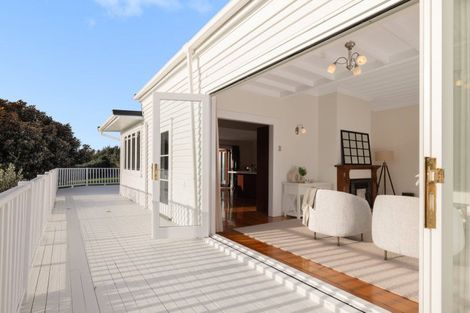 Photo of property in 375 Kaitemako Road, Welcome Bay, Tauranga, 3175