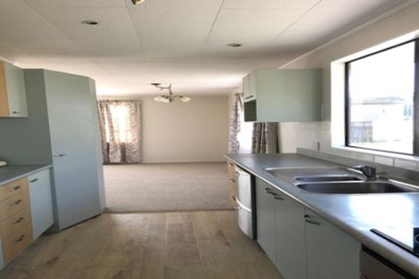 Photo of property in 6 Oreti Place, Clover Park, Auckland, 2019