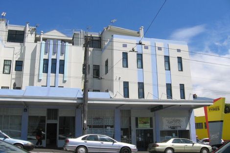 Photo of property in 2/24 Elizabeth Street, Mount Victoria, Wellington, 6011