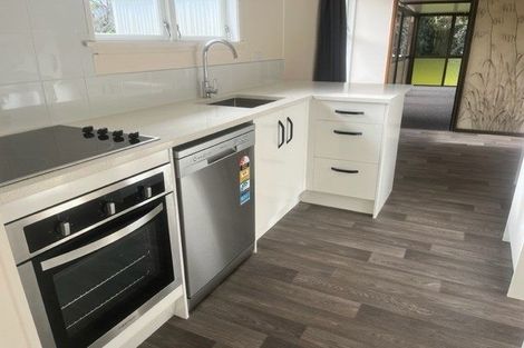 Photo of property in 3 Wycherley Drive, Bucklands Beach, Auckland, 2014