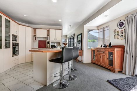 Photo of property in 21 Ayrshire Drive, Grandview Heights, Hamilton, 3200