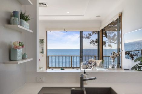 Photo of property in 19 View Road, Campbells Bay, Auckland, 0630