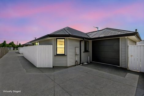 Photo of property in 72b Wilsons Road, Saint Martins, Christchurch, 8022