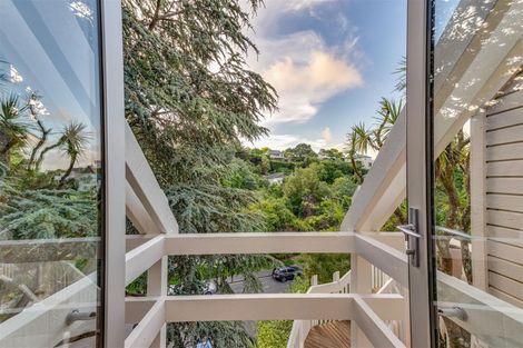 Photo of property in 25 Valley Road, Cashmere, Christchurch, 8022