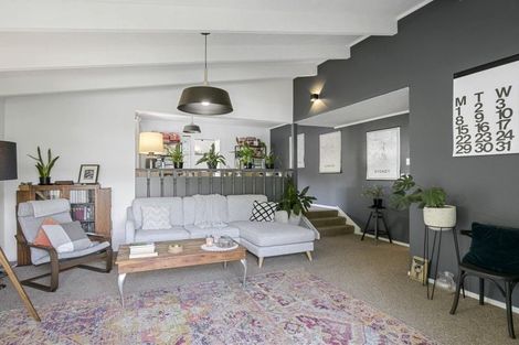 Photo of property in 76 Khandallah Road, Ngaio, Wellington, 6035