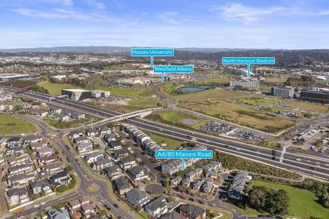 Photo of property in 4a/60 Masons Road, Oteha, Auckland, 0632