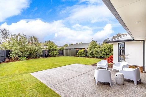 Photo of property in 2 Beauford Place, Parklands, Christchurch, 8083