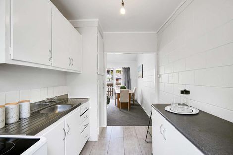 Photo of property in 2/33 Grassways Avenue, Pakuranga, Auckland, 2010