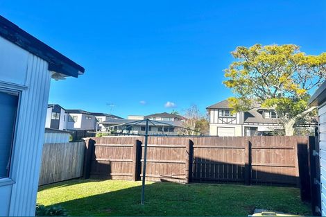 Photo of property in 2a Sirius Place, Botany Downs, Auckland, 2010