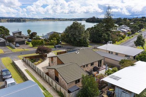 Photo of property in 1a First Avenue, Glenbrook, Waiuku, 2681