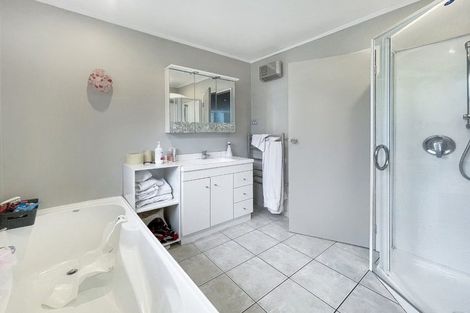 Photo of property in 61 Cunliffe Street, Churton Park, Wellington, 6037