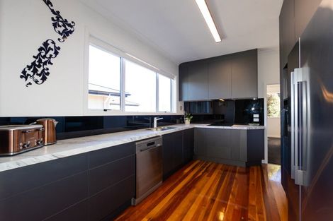 Photo of property in 113 Taradale Road, Onekawa, Napier, 4110