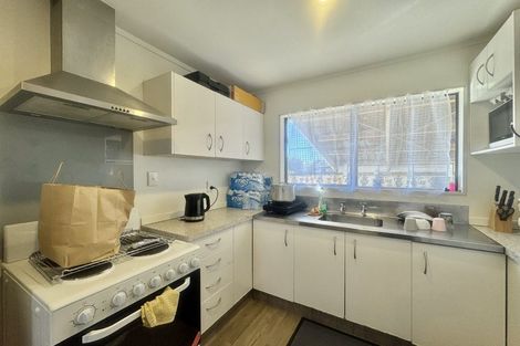 Photo of property in 1/7 Maplesden Drive, Clendon Park, Auckland, 2103