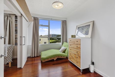 Photo of property in Greenmantle Flats, 88a Salamanca Road, Kelburn, Wellington, 6012
