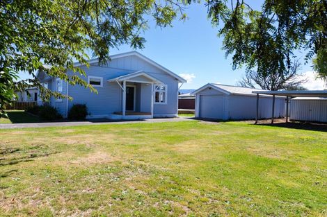 Photo of property in 4 Alexandra Street, Dannevirke, 4930