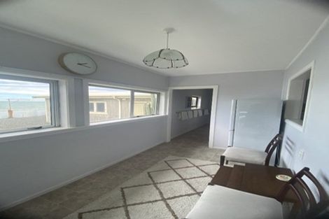 Photo of property in 21 Clifton Road, Haumoana, 4102