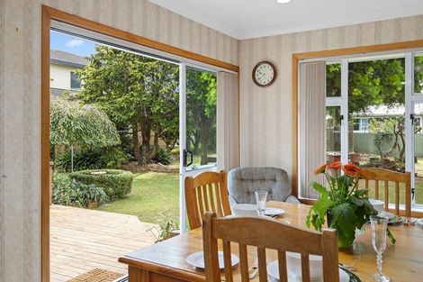 Photo of property in 9 Bunnythorpe Road, Papakura, 2110