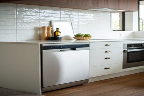 Photo of property in 1/52a Aorangi Road, Bryndwr, Christchurch, 8053