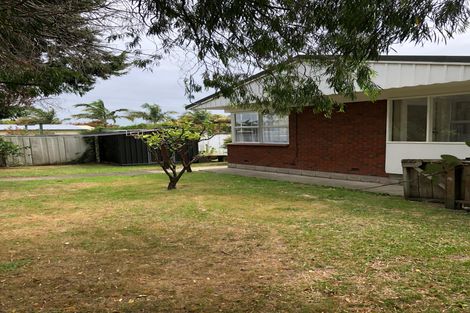 Photo of property in 2/8 Edgewater Drive, Pakuranga, Auckland, 2010