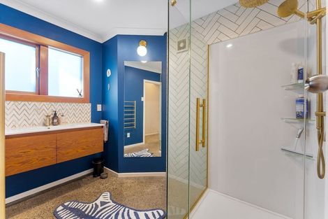 Photo of property in 14 Moore Street, Hillcrest, Auckland, 0627