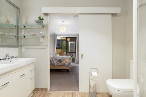 Photo of property in 34 Cyclamen Road, Mangere, Auckland, 2022