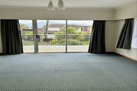 Photo of property in 8 Tahi Road, Paraparaumu Beach, Paraparaumu, 5032