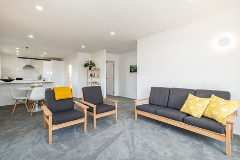 Photo of property in 2/14 Nathan Street, Tawa, Wellington, 5028