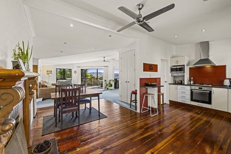 Photo of property in 4 Bay View Road, Raglan, 3225
