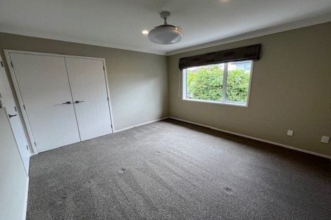 Photo of property in 9 Swindon Close, Mellons Bay, Auckland, 2014