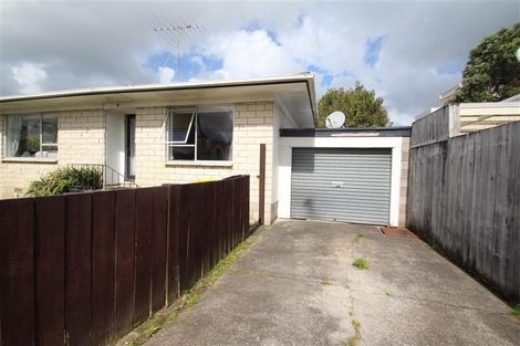 Photo of property in 1/44 Chartwell Avenue, Glenfield, Auckland, 0629