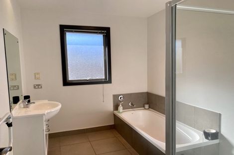 Photo of property in 26 Lochnagar Drive, Lake Hayes, Queenstown, 9304