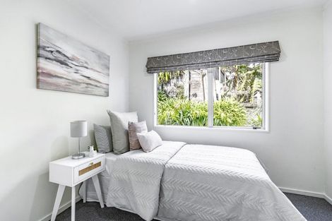 Photo of property in 5 Jensen Place, Frankleigh Park, New Plymouth, 4310