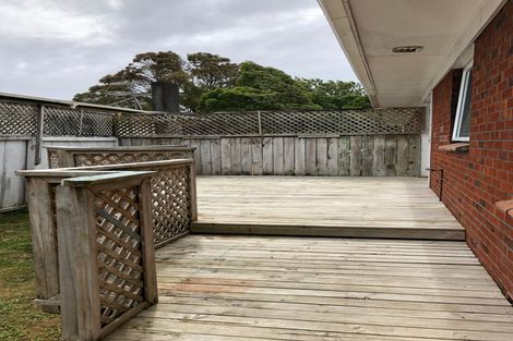 Photo of property in 2/8 Edgewater Drive, Pakuranga, Auckland, 2010