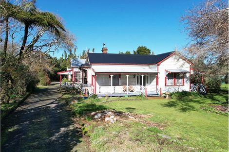 Photo of property in 6 Inland Road North, Tikorangi, Waitara, 4383