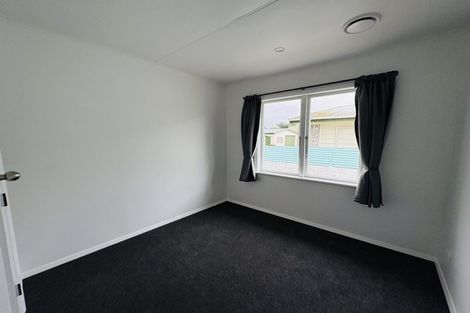 Photo of property in 17 Buick Crescent, Awapuni, Palmerston North, 4412